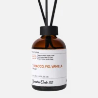 Диффузор для дома: Табак, Ваниль, Амбра, Бобы Тонка создаёт насыщенный и уютный ароматический фон. Тёплые ноты формируют плотное звучание, которое подходит для спальни, гостиной и рабочих пространств.